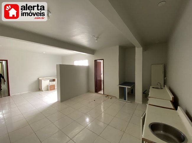 Sala Comercial - Aluguel:  Centro, Rio Bonito - RJ